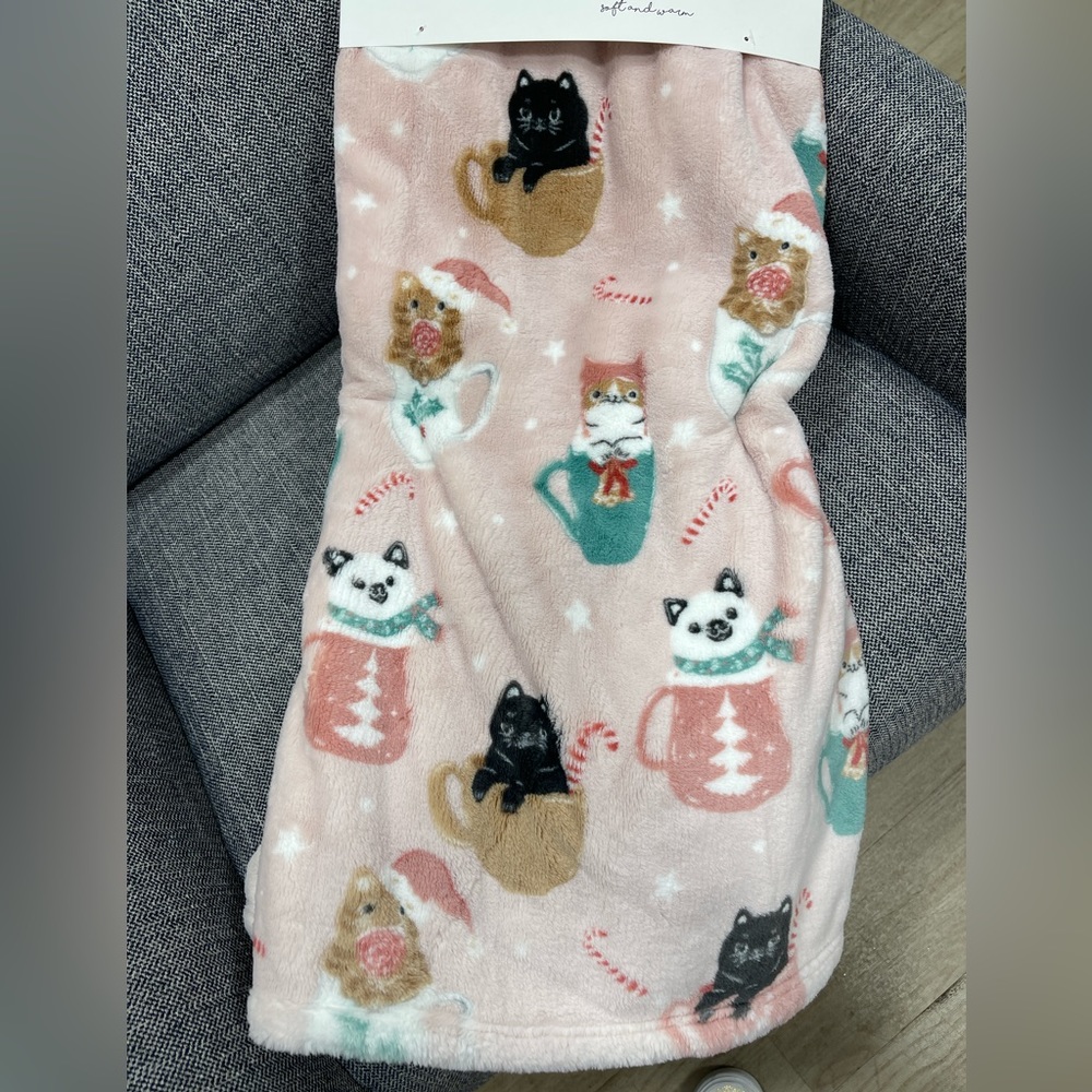 Pink Christmas Cats & Coffee Cups πββ¬π©·ππ Plush Holiday Throw blanket NwT - Picture 2 of 10